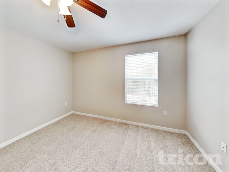 Building Photo - 3799 Crossline Dr