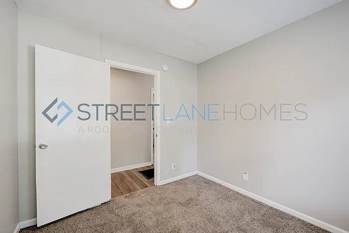 Building Photo - 137 Prince Ave