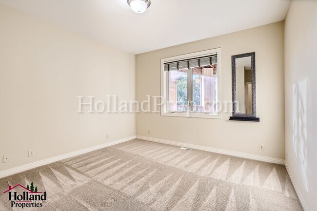 Building Photo - Gorgeous Single Home in Great location!!!