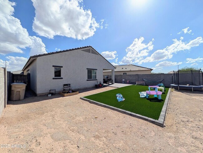 Building Photo - 24458 W Verlea Dr
