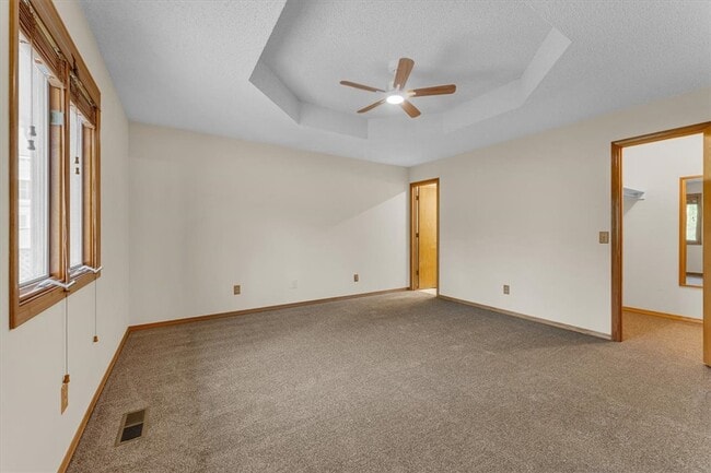 Building Photo - 69 Walney Dr