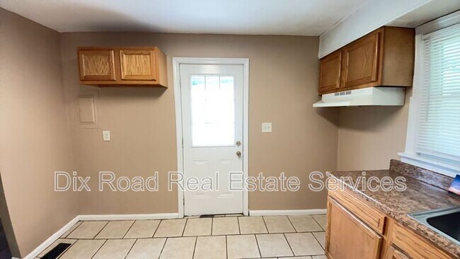Building Photo - 4008 Jewell Ave