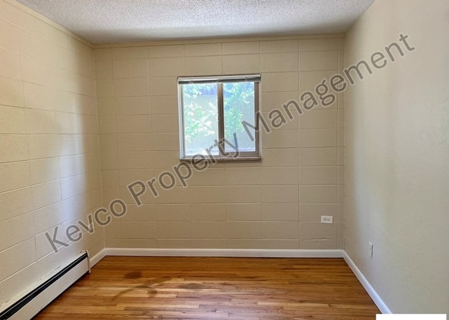 Building Photo - 419 Laporte Ave