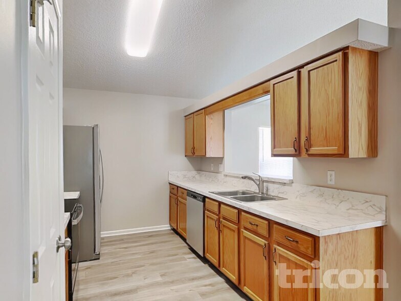 Building Photo - 4350 Jillian Dr