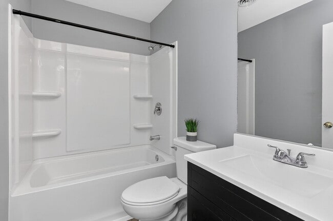 Building Photo - 14816 S Penn Rd