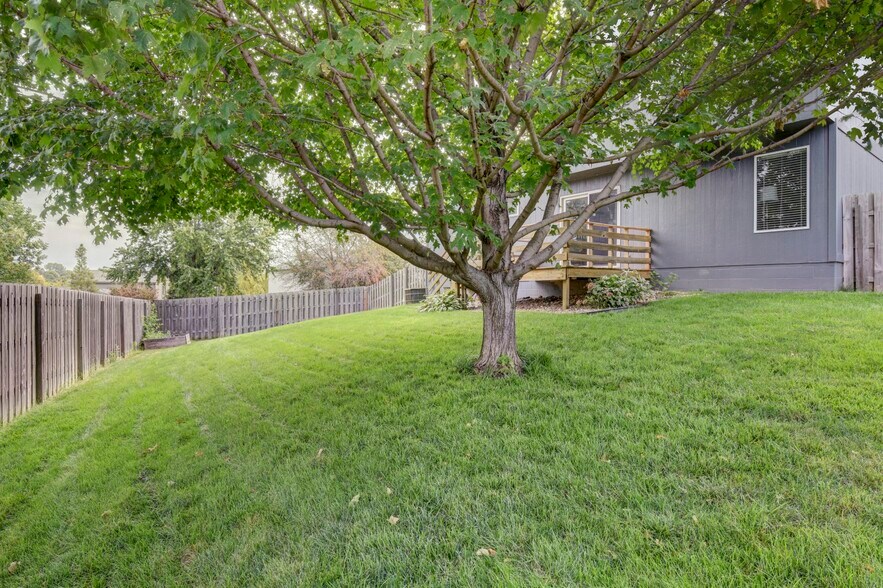 Building Photo - 17904 Karen Cir