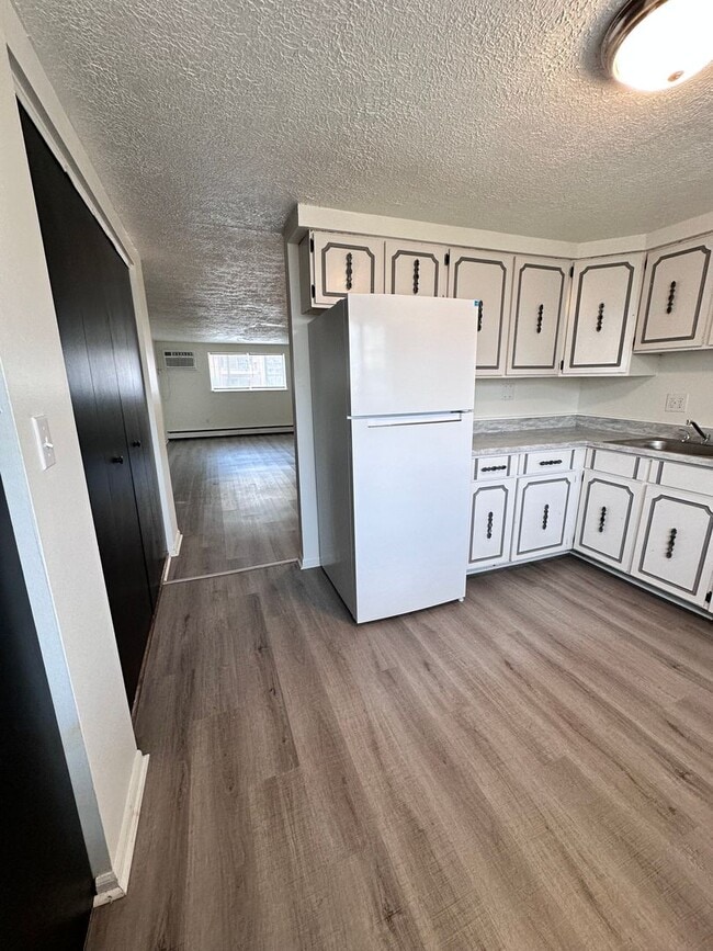 Building Photo - 2BR apartment in Beaver, PA!!  Prime Location!! Corner of Market and 5th