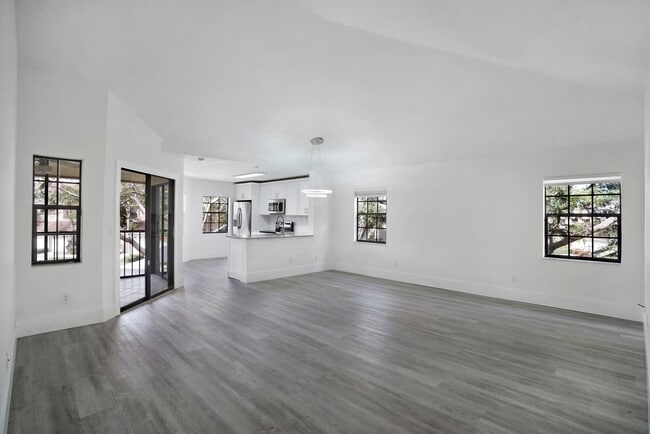 Building Photo - 6682 Montego Bay Blvd