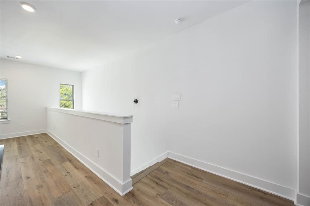 Building Photo - 8019 Cora St