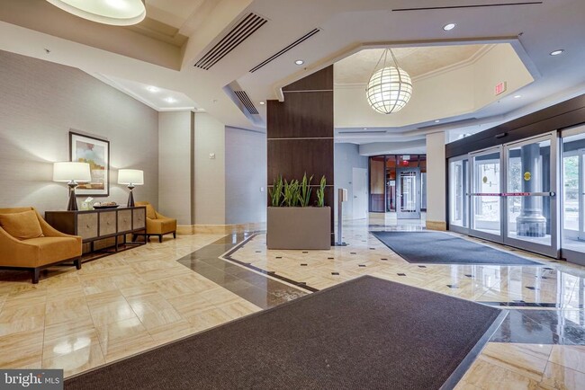 Building Photo - 3101 N Hampton Dr