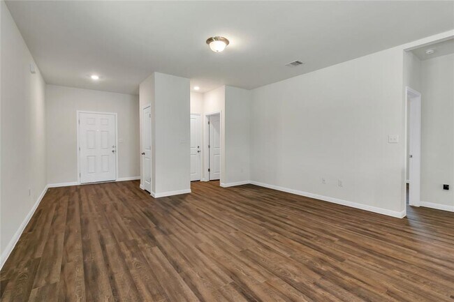 Building Photo - 360 Bell Rings Dr