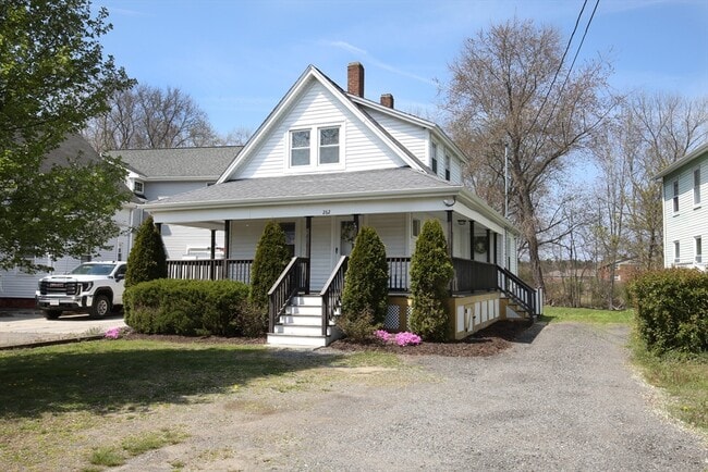 Primary Photo - 262 Plymouth St