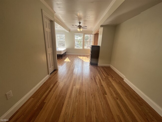 Building Photo - 7 br, 6.5 bath House - 930 Mary St