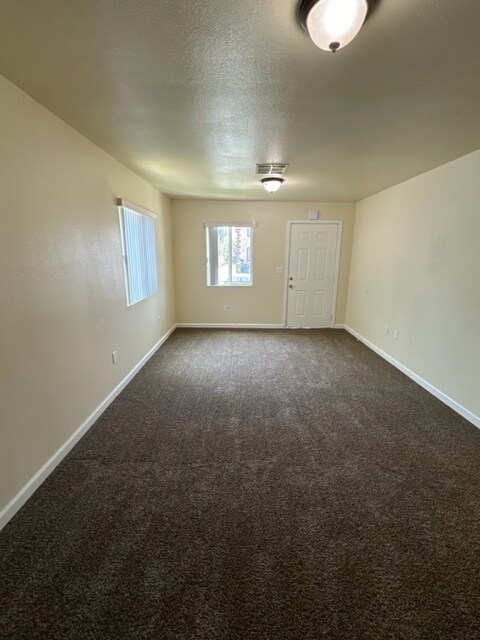 Building Photo - 237-239 E 81st St