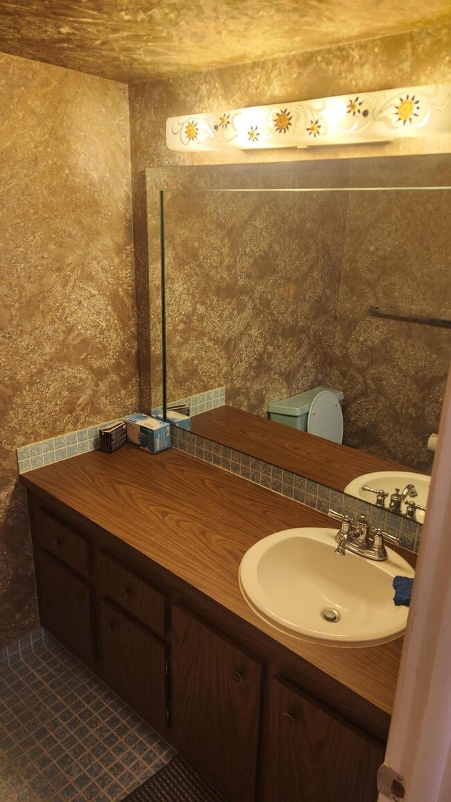 Building Photo - 4751 NW 21st St