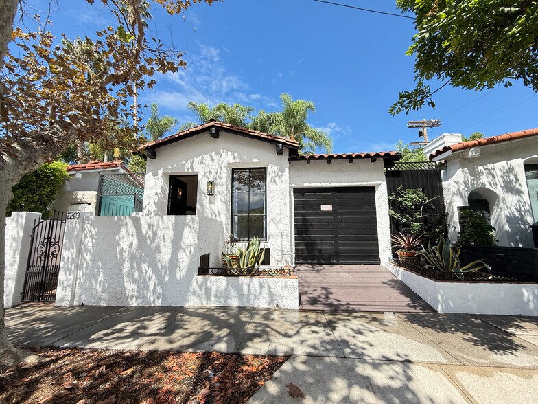 Building Photo - 7269 Waring Ave