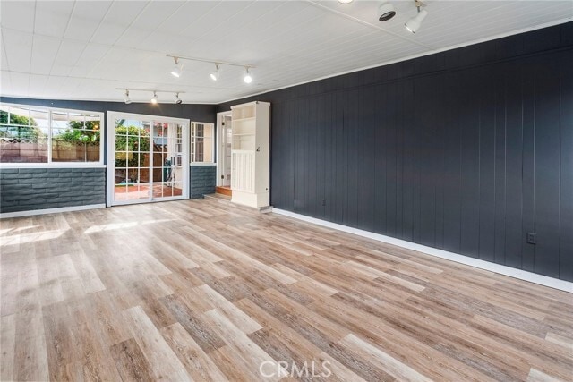 Building Photo - 22618 Elm Ave