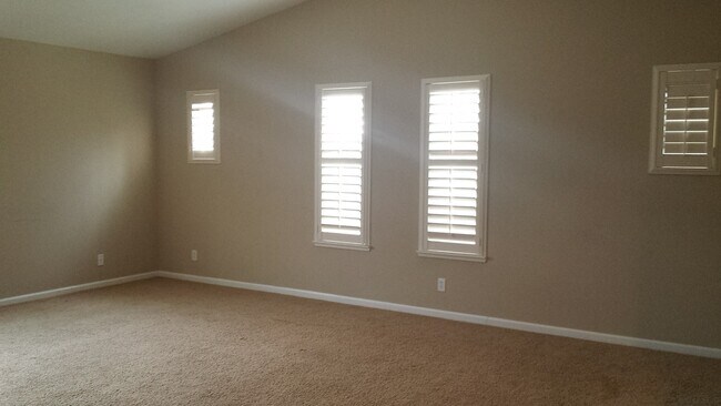 Building Photo - 1217 Fawn Lily Dr