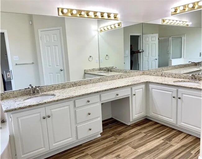 Building Photo - 7610 Cumberland Ct
