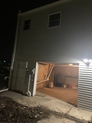 Building Photo - 28 Price St