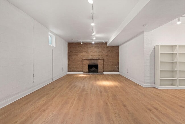Building Photo - 4832 Van Ness St NW