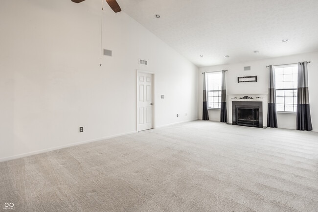 Building Photo - 3394 Roundlake Lane