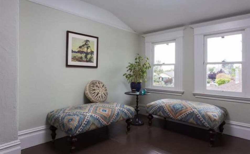 Upstairs Alley - 2709 McGee Ave