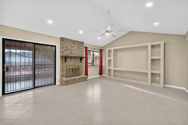 Building Photo - 11301 Gene Sarazen Dr