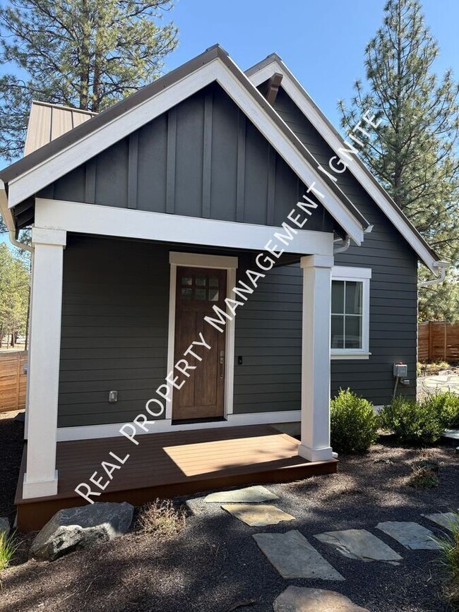 Building Photo - 2242 NW Reserve Camp Ct