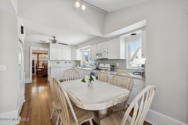 Building Photo - 54 Osborne Ave