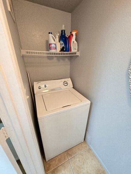 In-Unit Washer - 555 E Silverado Ranch Blvd