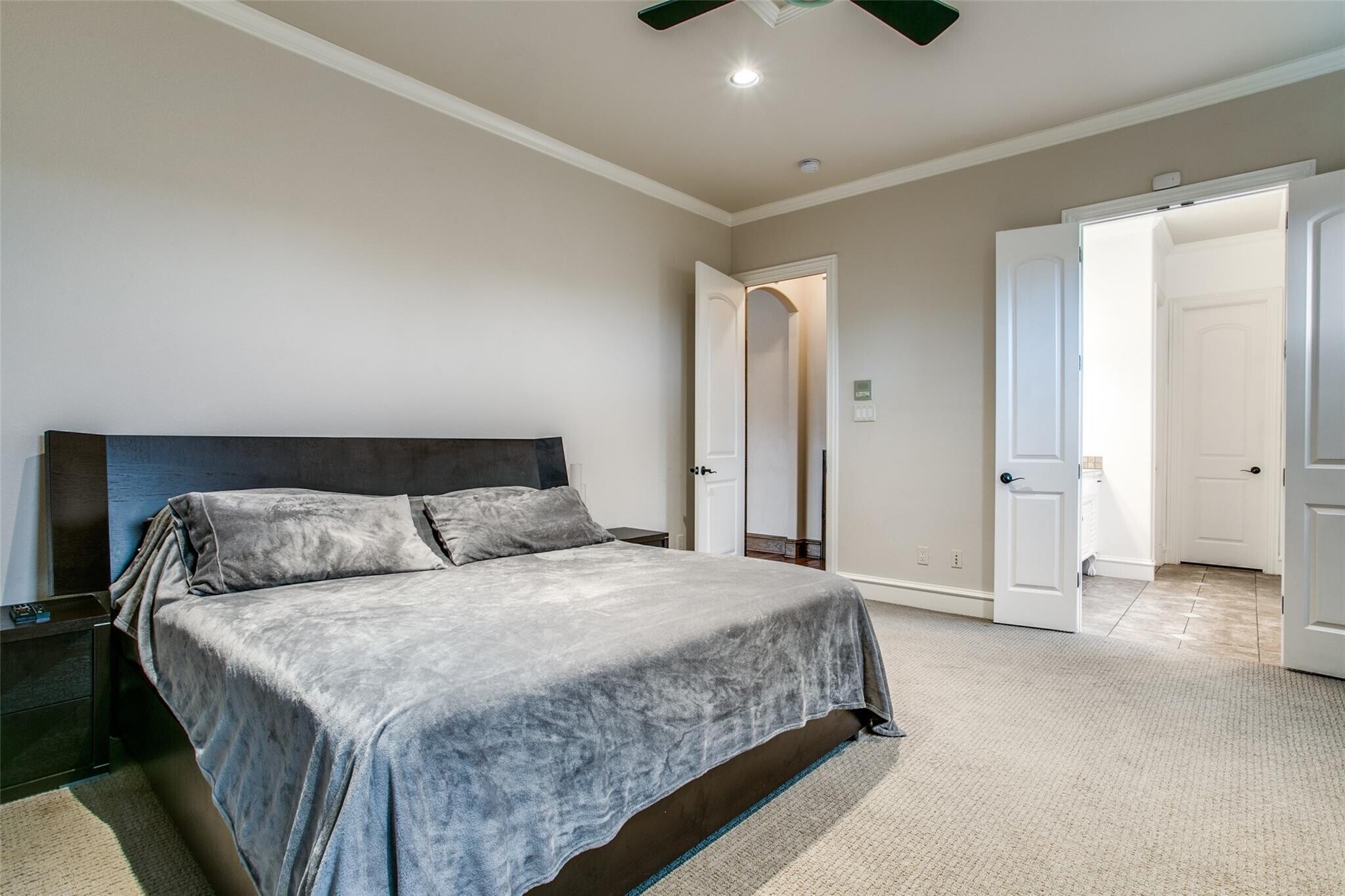 Building Photo - 1805 Castle Ct