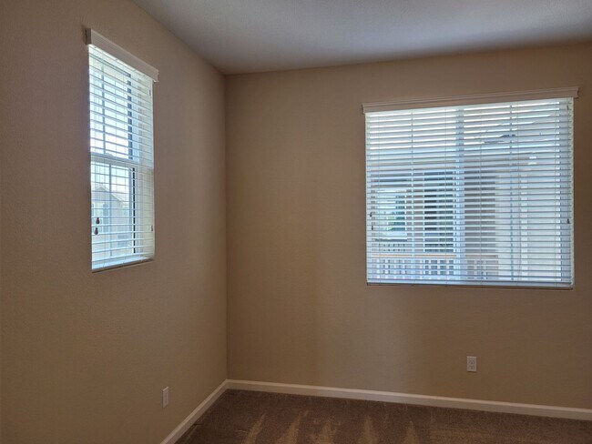 Building Photo - 7601 Dennis Wallace Ln