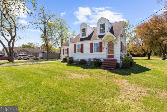 Building Photo - 161 Margate Dr