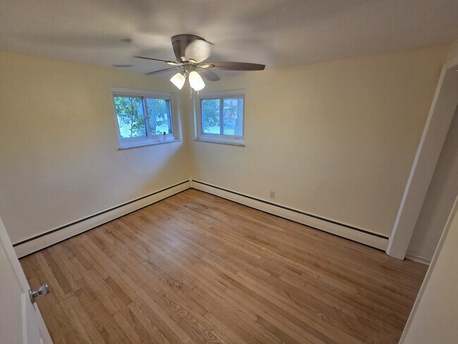 Building Photo - 117 Bradshaw St