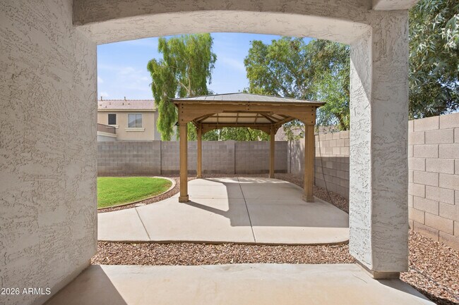 Building Photo - 4248 S Mariposa Dr