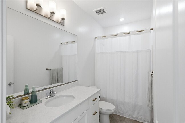 Building Photo - Single Family Rental in The Village at Fox Meadows | Mountain Views, Pool and Community Amenities