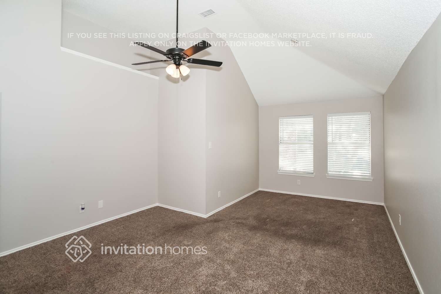Building Photo - 948 Sylvan Creek Dr