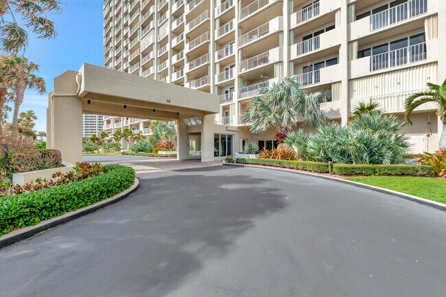 Building Photo - 4301 N Ocean Blvd