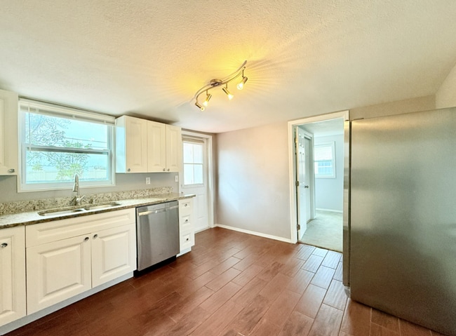 Building Photo - 7150 79th St N