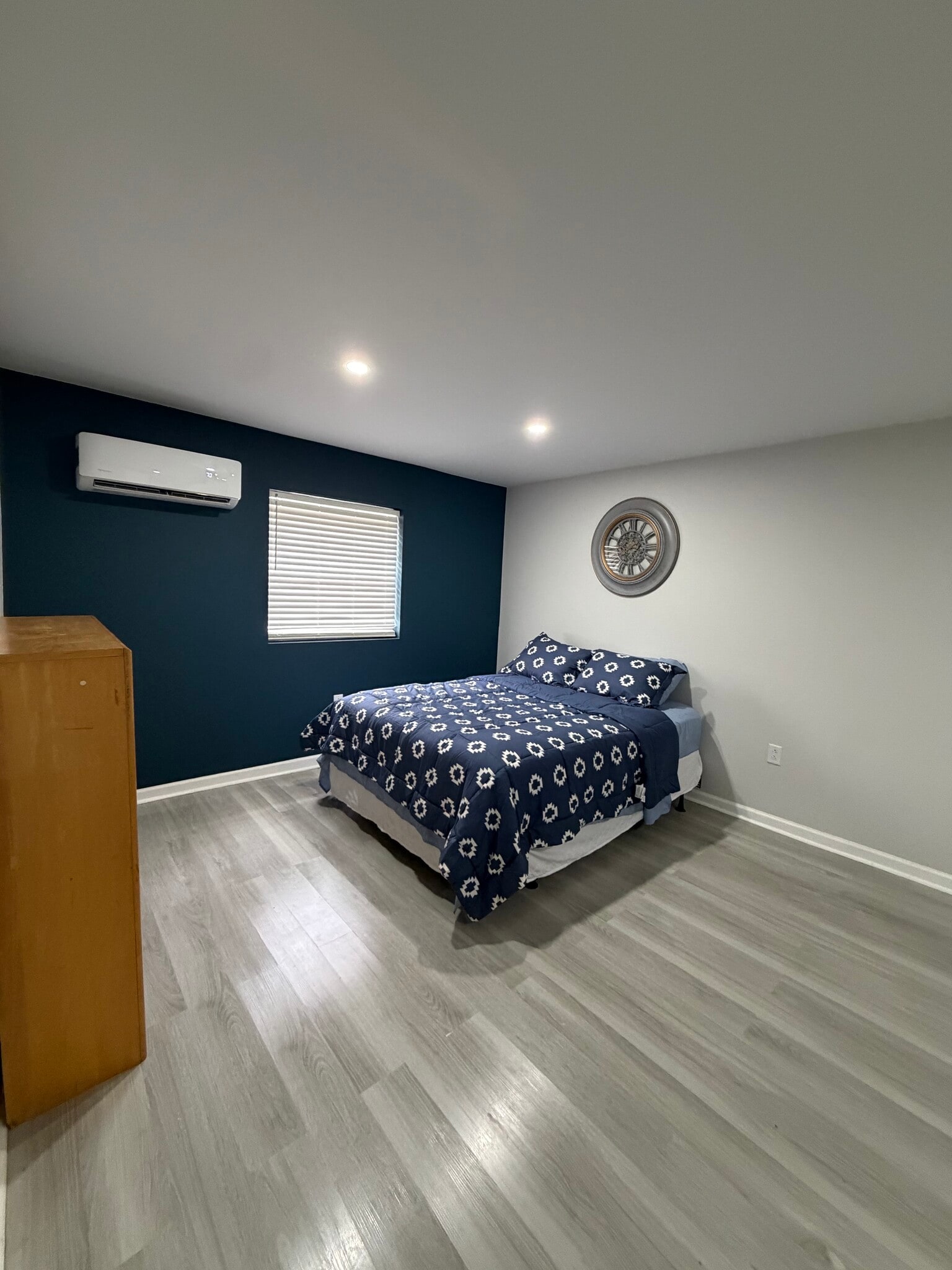 Building Photo - 2228 E Main St