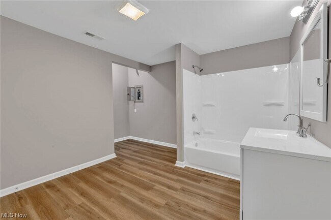 Building Photo - 3874 W 37th St