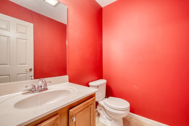 Building Photo - 147 Old State Rte 34