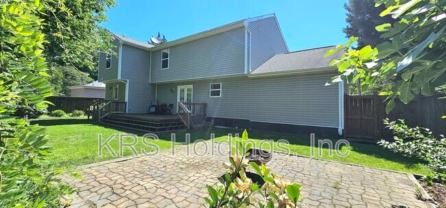 Building Photo - 7721 Cortland Place