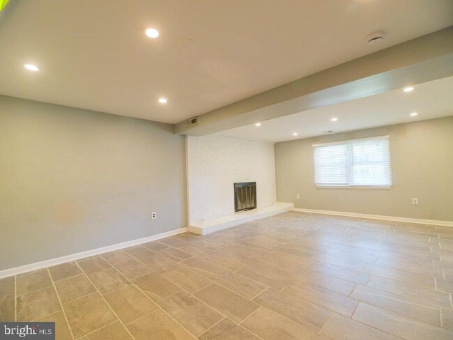 Building Photo - 3608 Halloway N