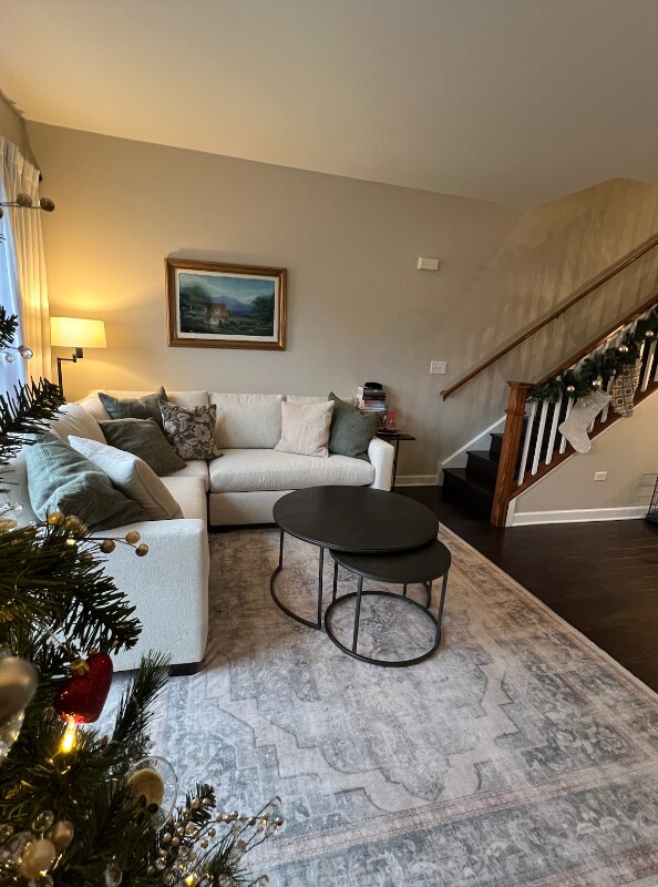 Building Photo - 18 Lakeview Pl