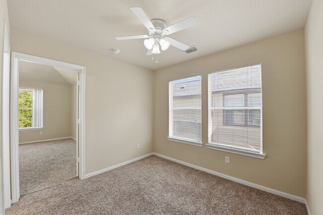 Building Photo - 5227 Brinkman Ct