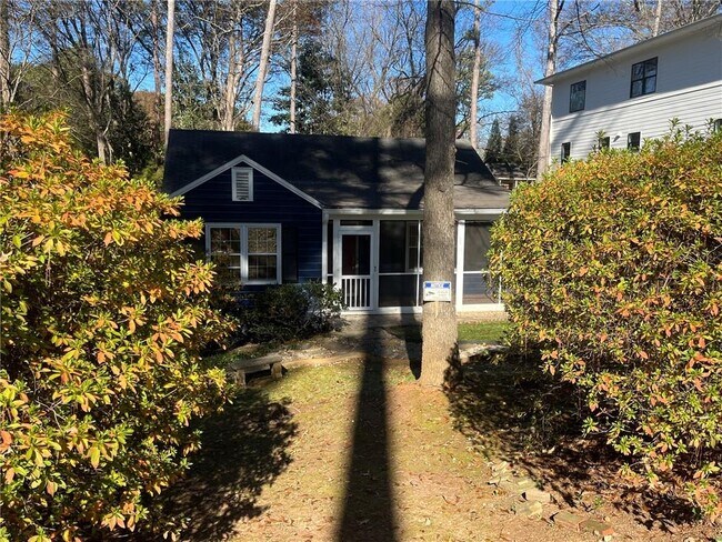 Building Photo - 1192 Kingsley Cir NE