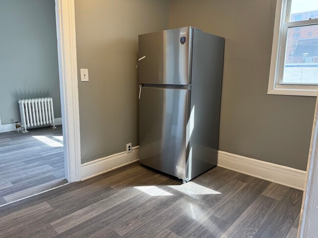 Building Photo - 132 43rd St