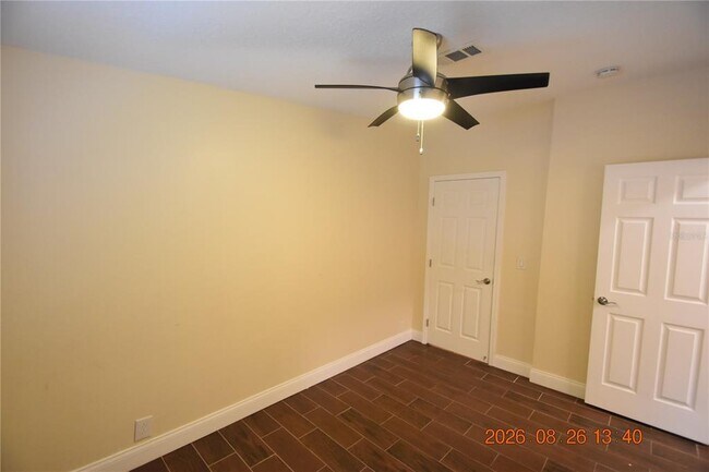 Building Photo - 12106 Waterview Dr